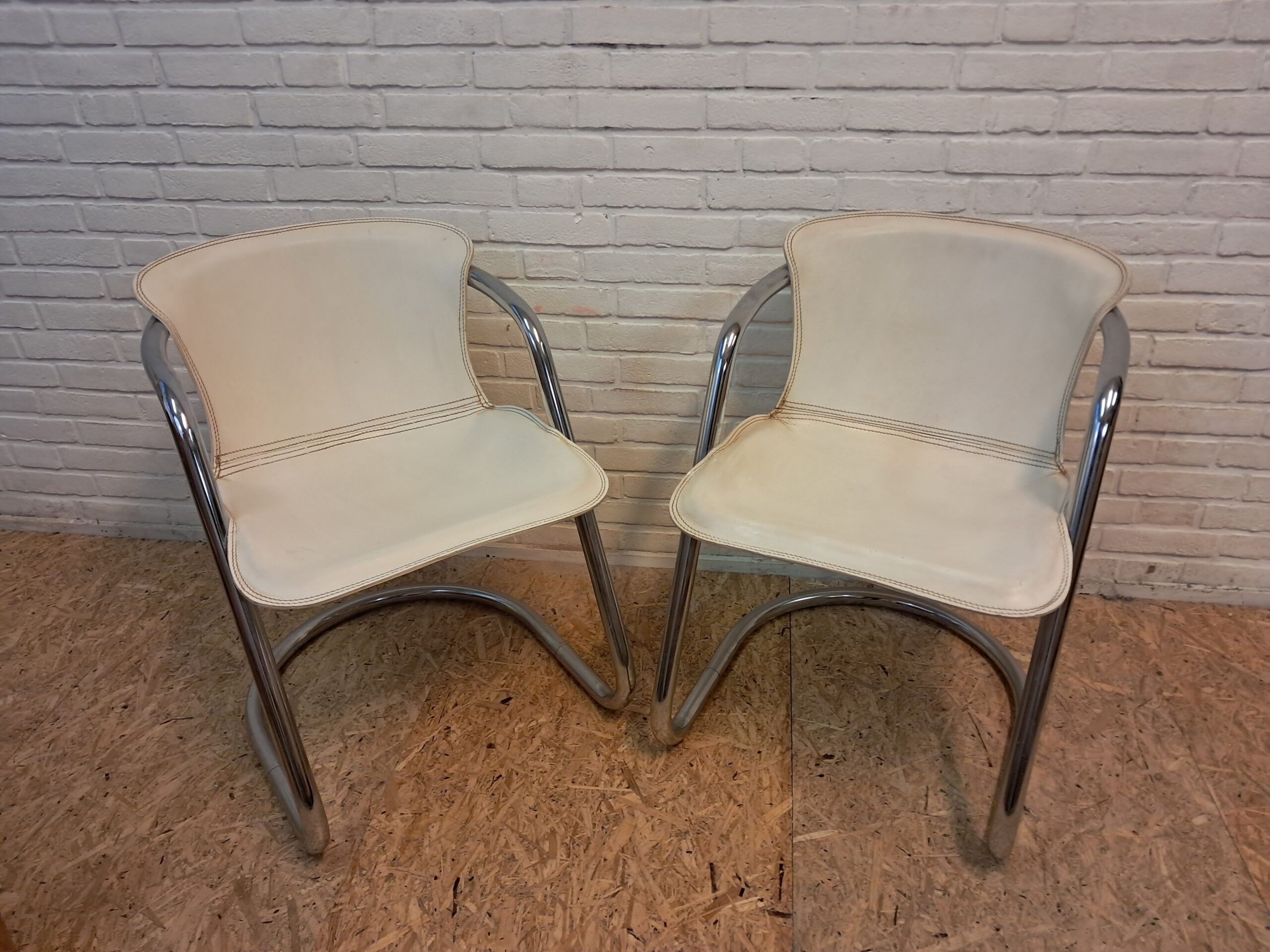 Set of 2 Willy Rizzo dining Chairs