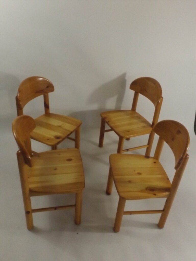 Set of 4 Rainer Daumiller diner chairs
