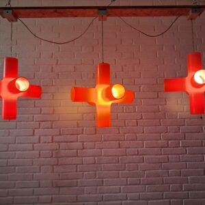 3 Cross Orange hanging lamps