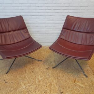 Zanotta pair of Yuki loungechairs