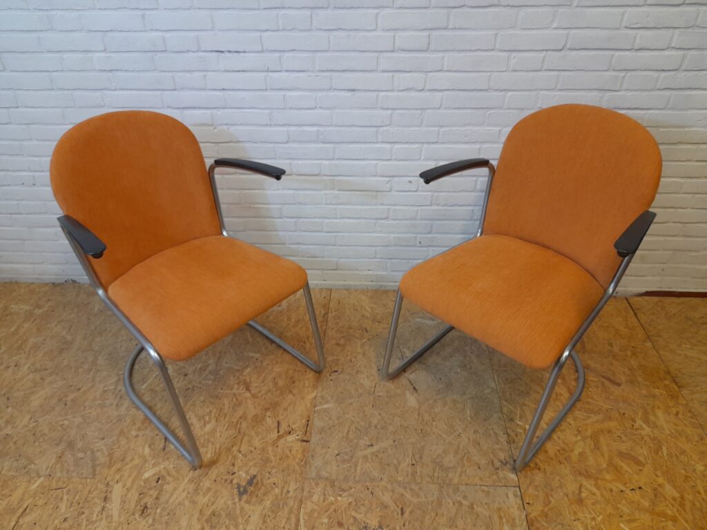 Gispen 413 R  set of 2