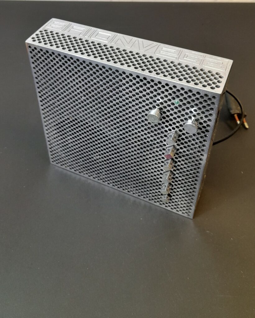 Brionvega  1102 Filodiffuseur Radio