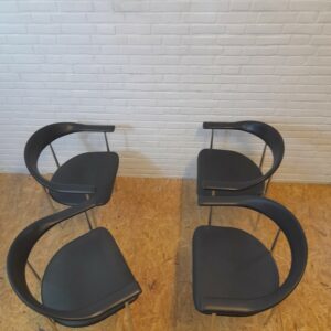 Set of 4 Fasem P40  diner chairs