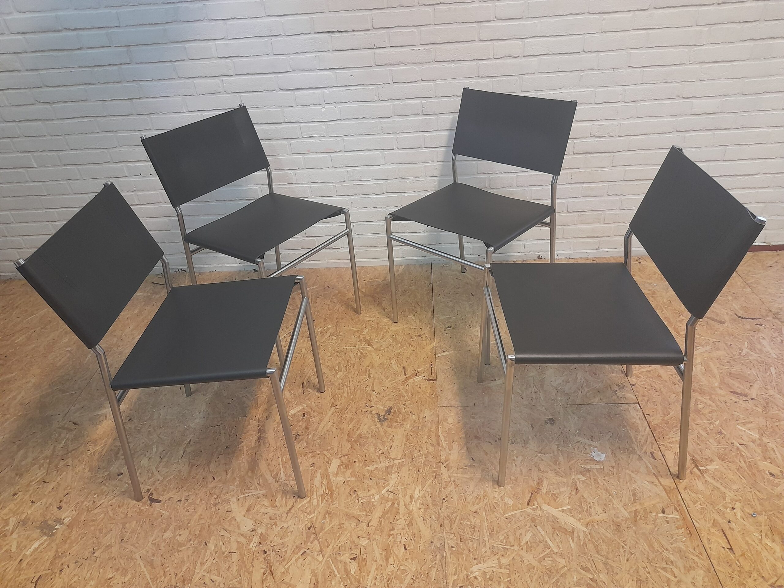 Martin Visser, SE 06 Set of 4 Diner chairs