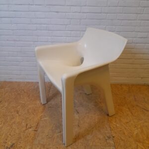 Gaudi chair