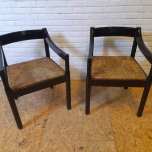 Carimate chairs set of 2, Vico Magistretti